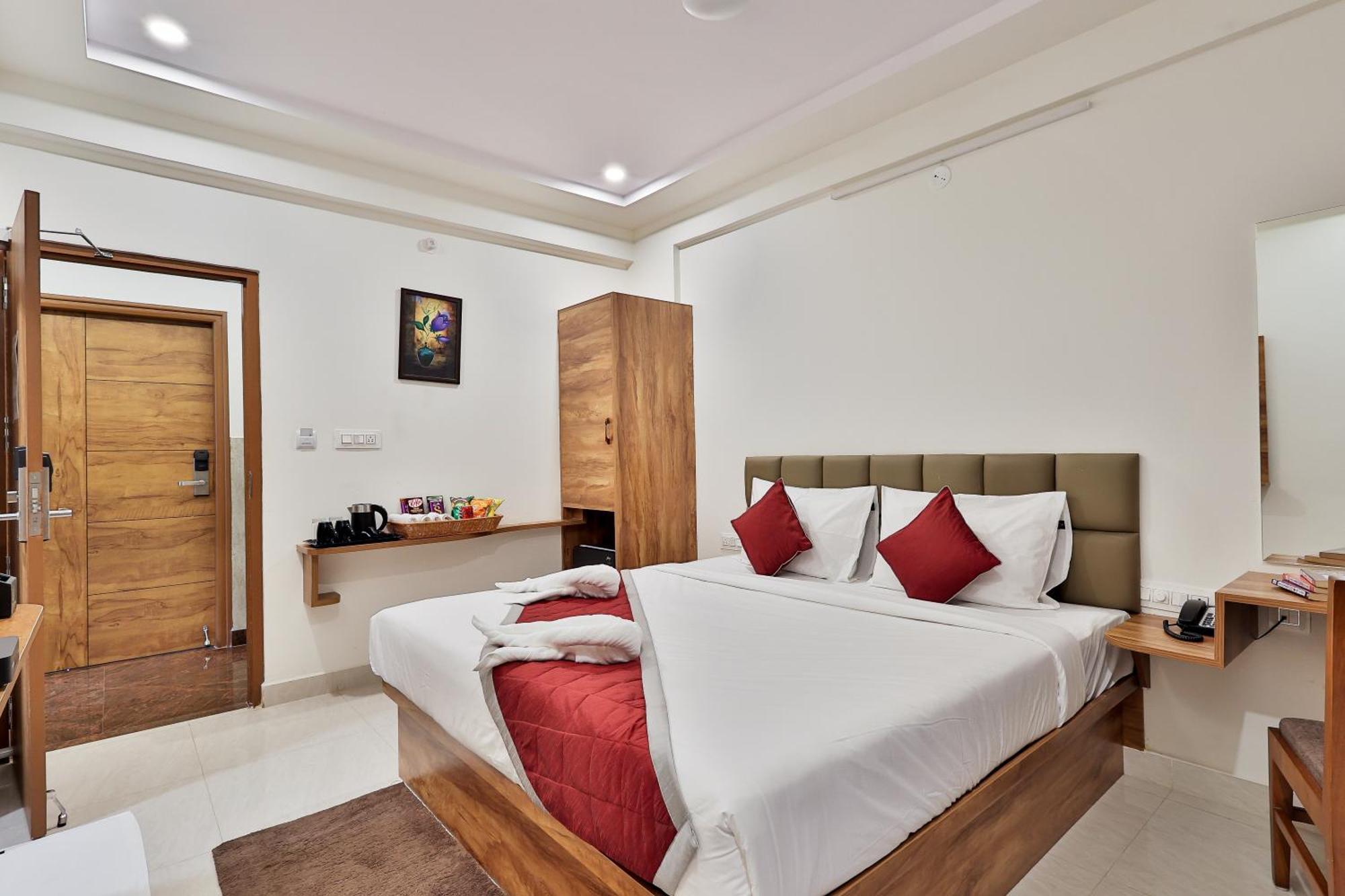 The Auberge Boutique Hotel - Manyata Tech Park Bangalore Extérieur photo