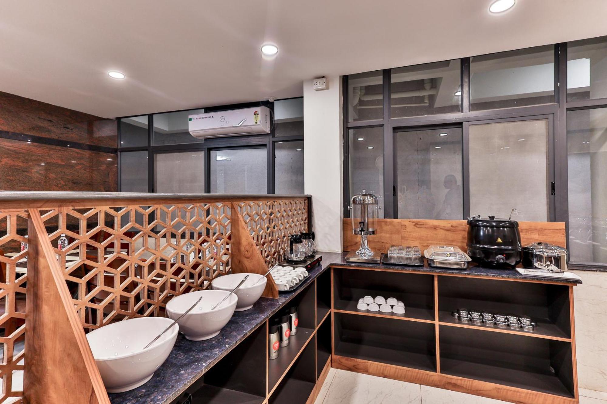 The Auberge Boutique Hotel - Manyata Tech Park Bangalore Extérieur photo